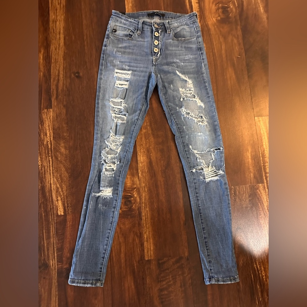 Trendy Distressed Skinny Jeans in Blue
